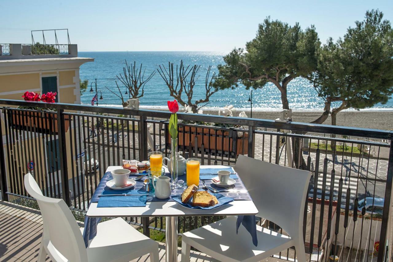 B&B Amalba Maiori Buitenkant foto